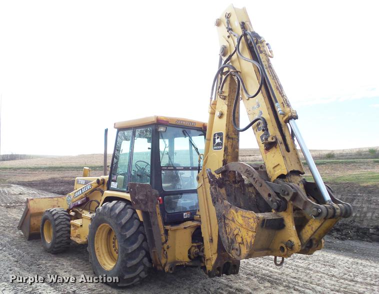 image for item DA7009 1995 John Deere 710D backhoe