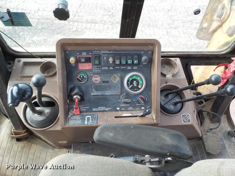 image for item DA7009 1995 John Deere 710D backhoe