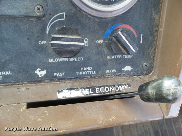 image for item DA7009 1995 John Deere 710D backhoe