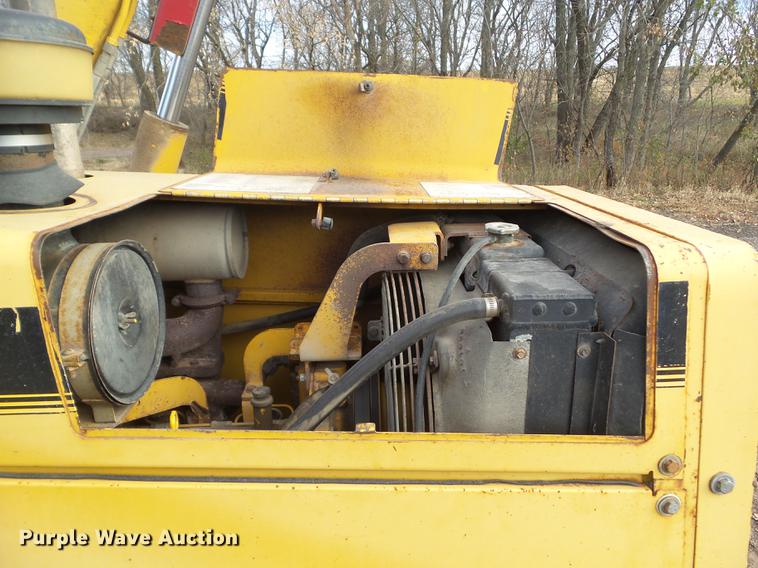 image for item DA7009 1995 John Deere 710D backhoe