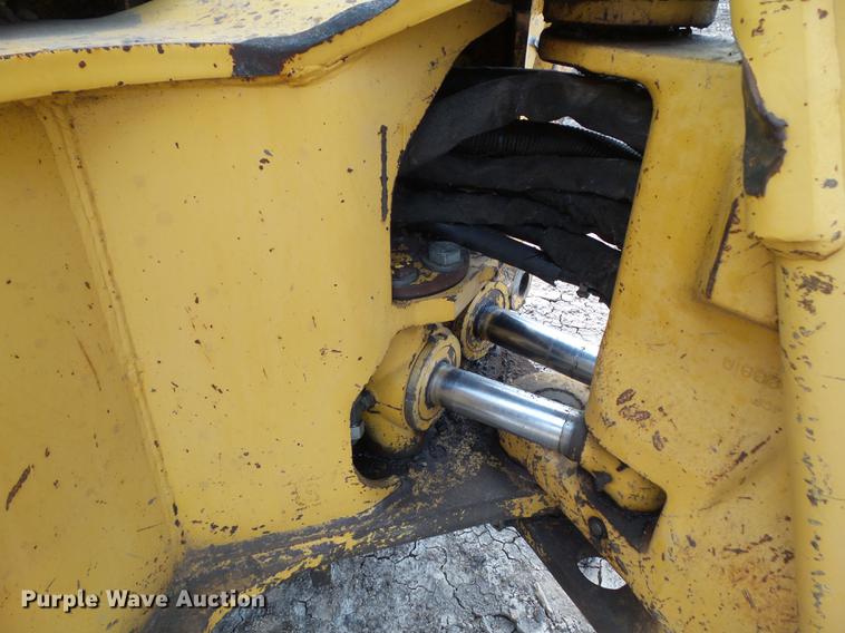 image for item DA7009 1995 John Deere 710D backhoe