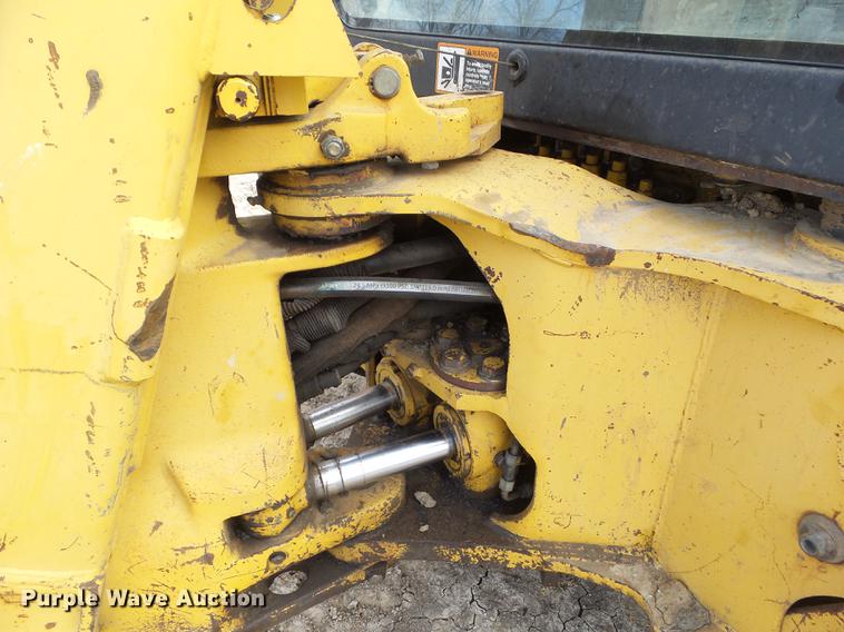 image for item DA7009 1995 John Deere 710D backhoe