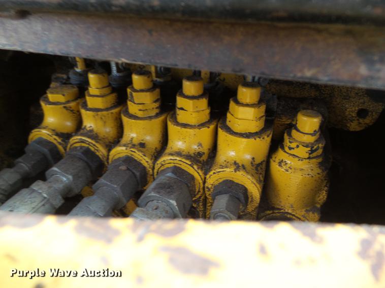 image for item DA7009 1995 John Deere 710D backhoe