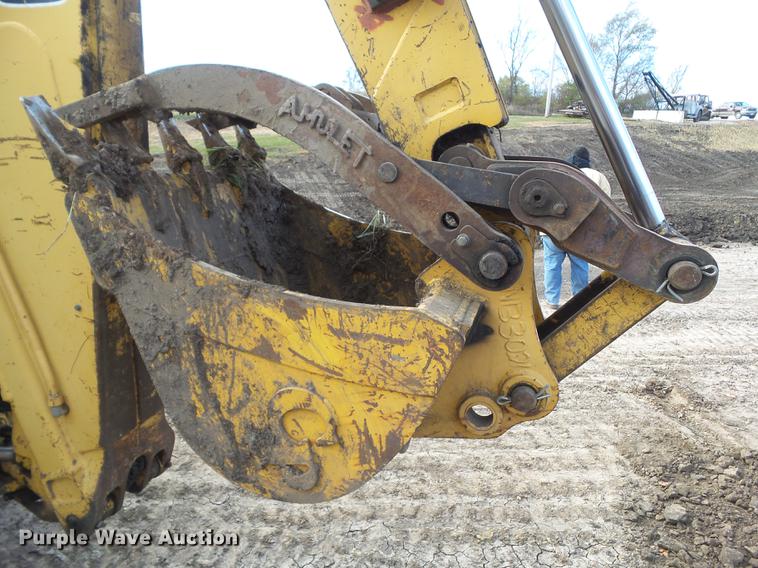image for item DA7009 1995 John Deere 710D backhoe