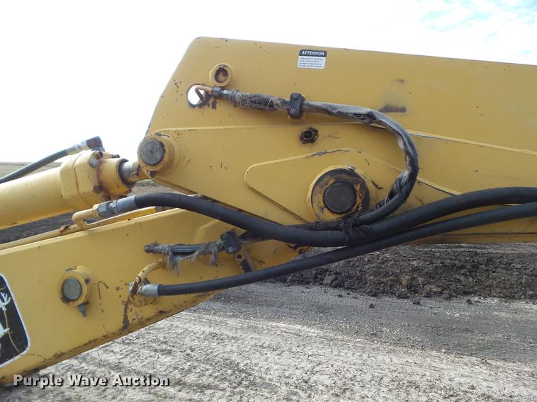 image for item DA7009 1995 John Deere 710D backhoe