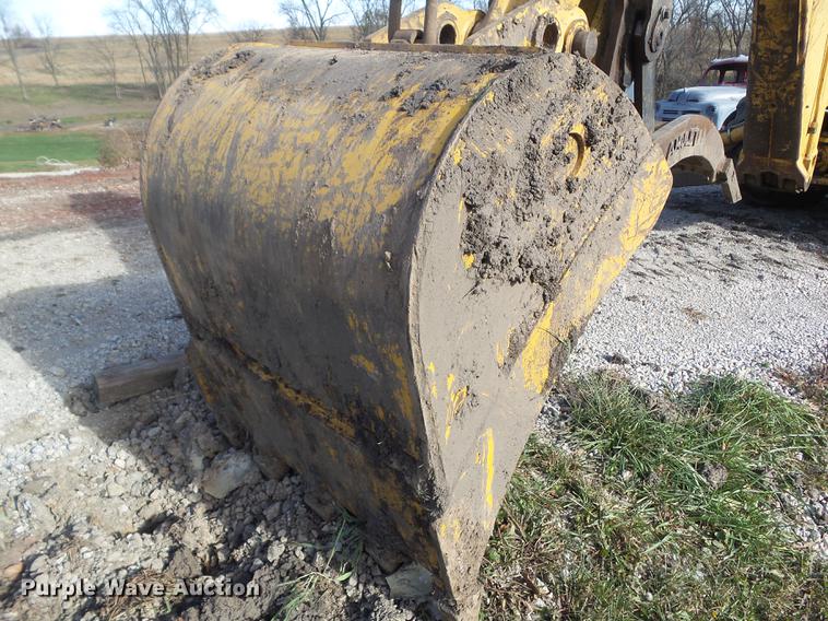 image for item DA7009 1995 John Deere 710D backhoe