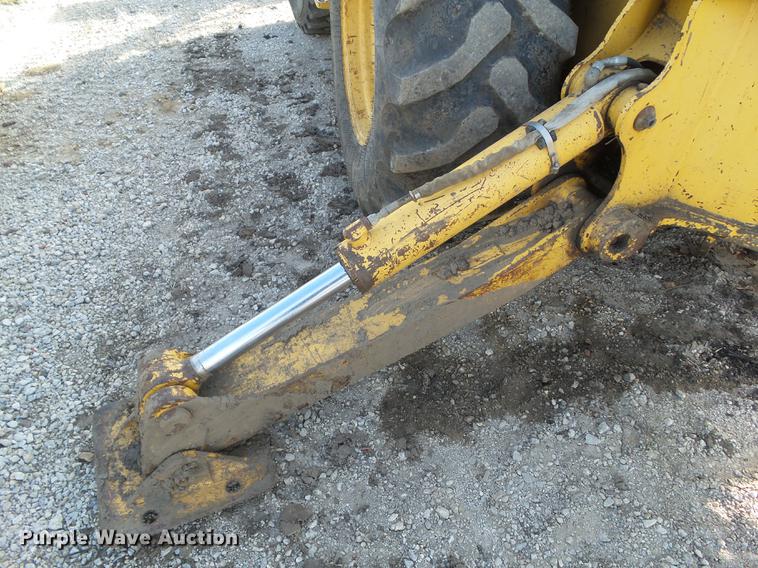image for item DA7009 1995 John Deere 710D backhoe