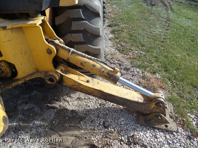 image for item DA7009 1995 John Deere 710D backhoe