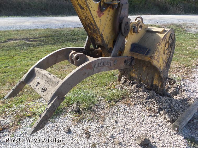 image for item DA7009 1995 John Deere 710D backhoe