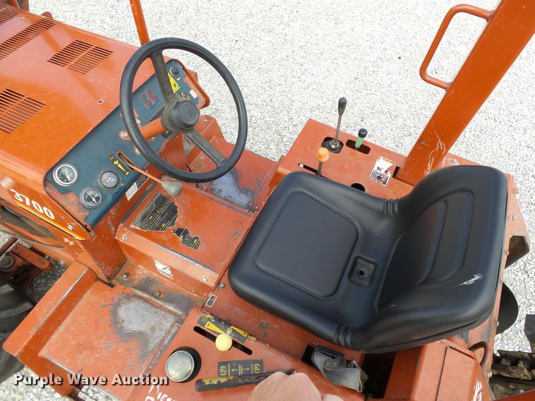 image for item DB4210 2000 Ditch Witch 3700DD trencher