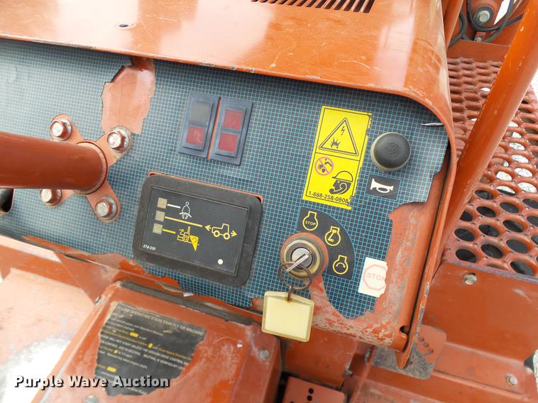 image for item DB4210 2000 Ditch Witch 3700DD trencher