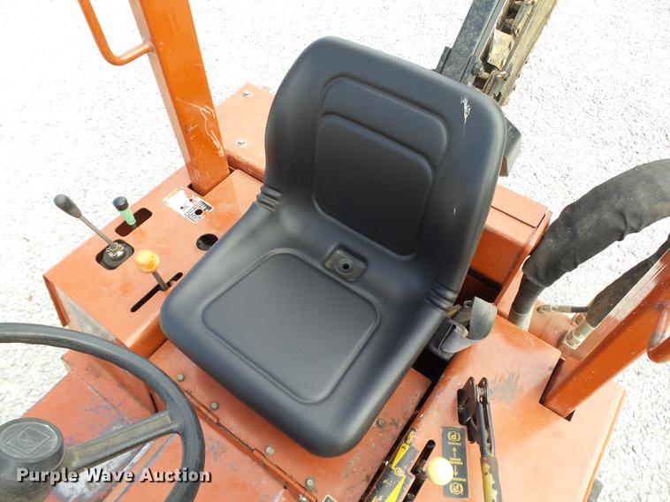 image for item DB4210 2000 Ditch Witch 3700DD trencher