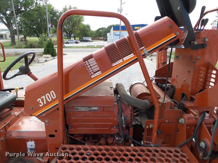 image for item DB4210 2000 Ditch Witch 3700DD trencher
