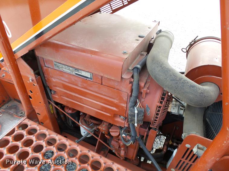 image for item DB4210 2000 Ditch Witch 3700DD trencher