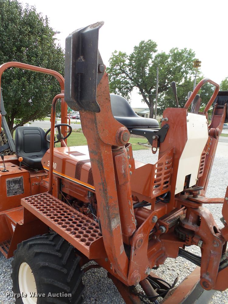 image for item DB4210 2000 Ditch Witch 3700DD trencher