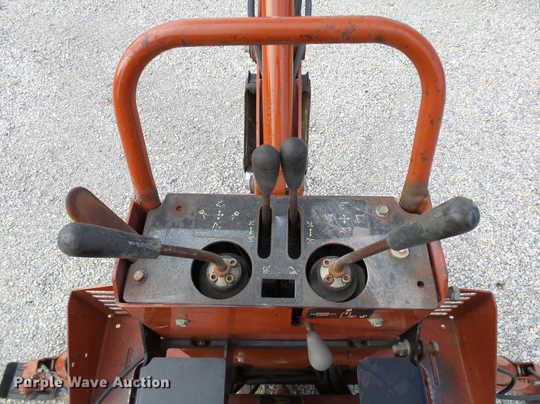 image for item DB4210 2000 Ditch Witch 3700DD trencher