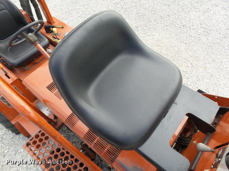 image for item DB4210 2000 Ditch Witch 3700DD trencher