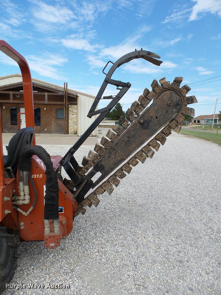 image for item DB4210 2000 Ditch Witch 3700DD trencher
