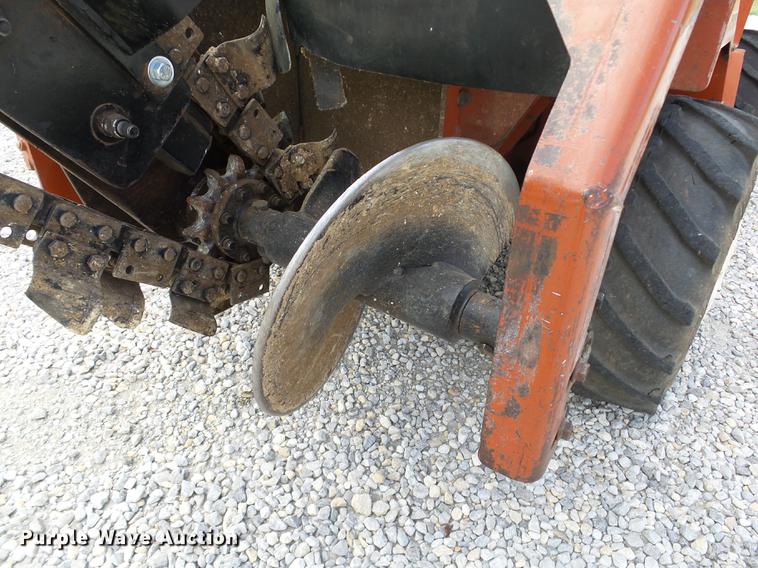 image for item DB4210 2000 Ditch Witch 3700DD trencher