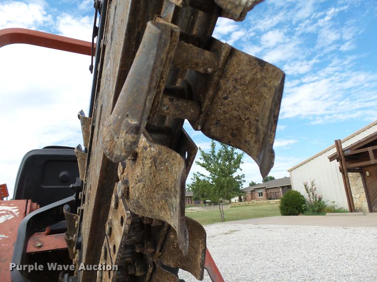 image for item DB4210 2000 Ditch Witch 3700DD trencher