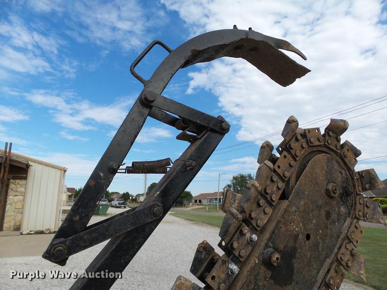 image for item DB4210 2000 Ditch Witch 3700DD trencher