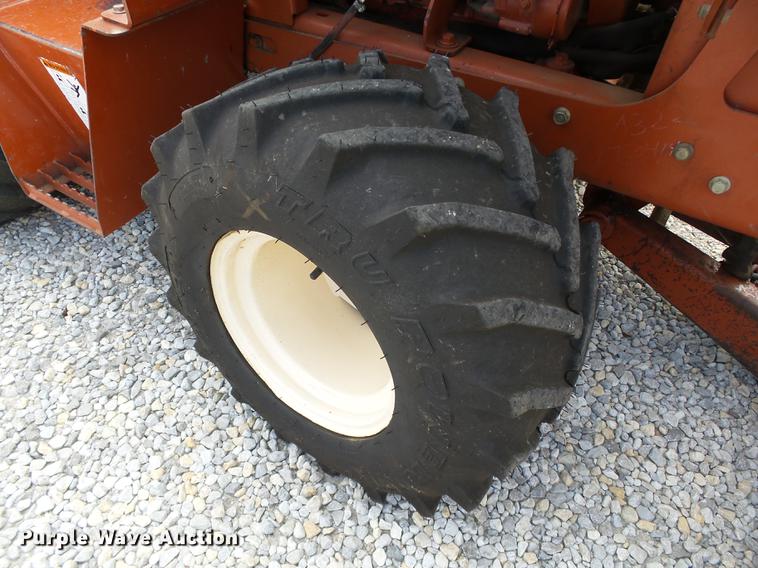image for item DB4210 2000 Ditch Witch 3700DD trencher