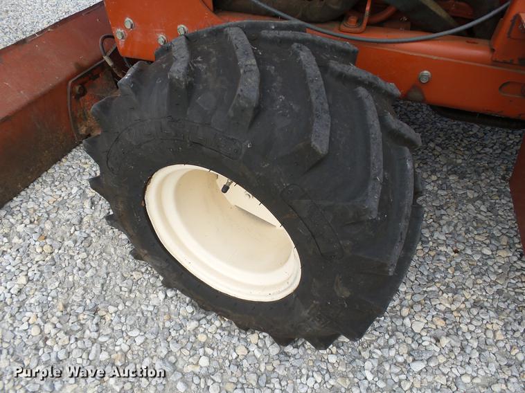 image for item DB4210 2000 Ditch Witch 3700DD trencher