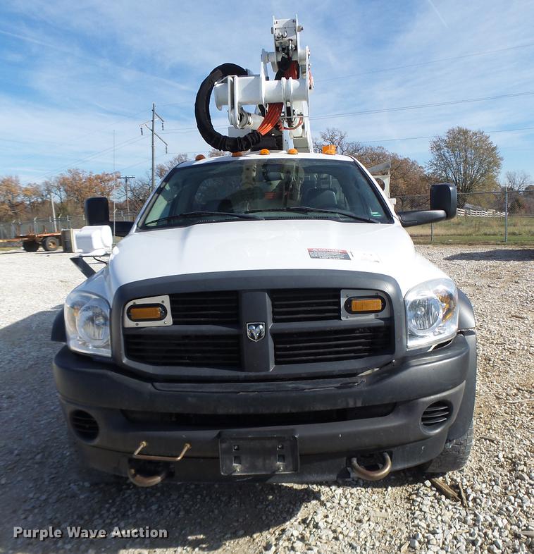 image for item DB5906 2009 Dodge Ram 5500 bucket truck