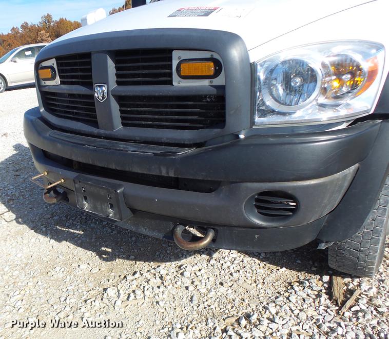 image for item DB5906 2009 Dodge Ram 5500 bucket truck
