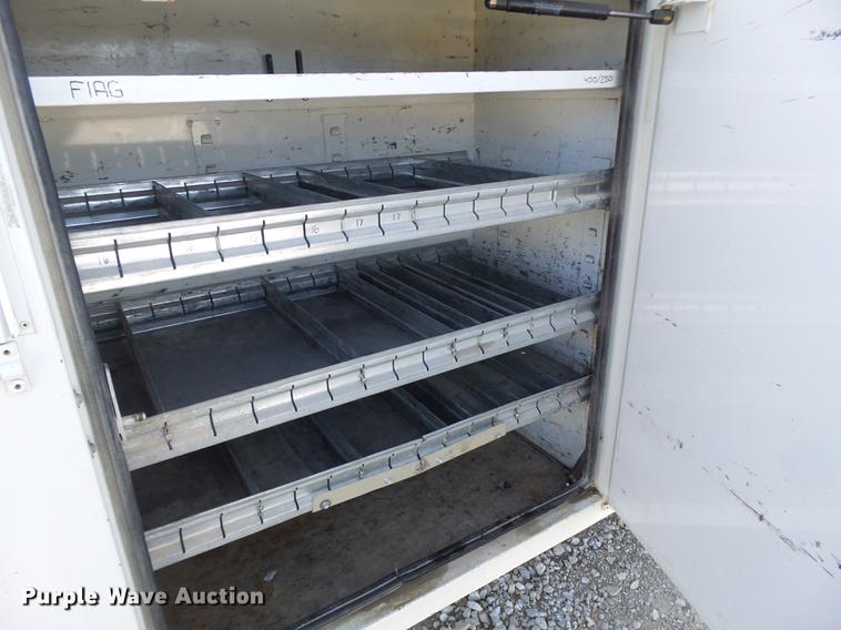 image for item DB5906 2009 Dodge Ram 5500 bucket truck