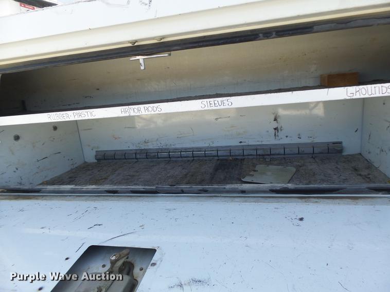 image for item DB5906 2009 Dodge Ram 5500 bucket truck