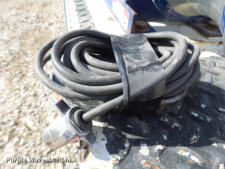 image for item DB5906 2009 Dodge Ram 5500 bucket truck