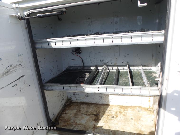 image for item DB5906 2009 Dodge Ram 5500 bucket truck