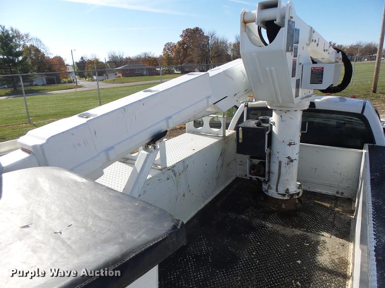 image for item DB5906 2009 Dodge Ram 5500 bucket truck