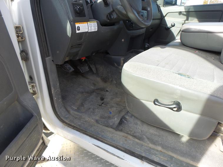 image for item DB5906 2009 Dodge Ram 5500 bucket truck