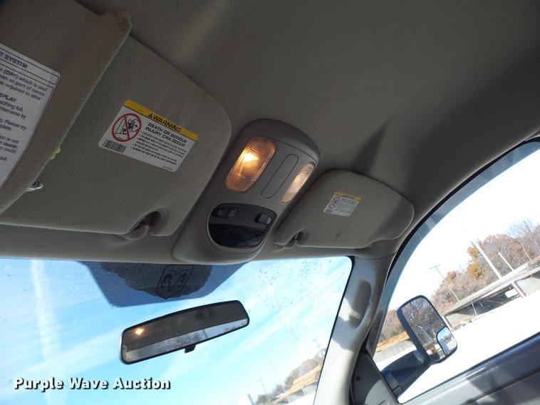 image for item DB5906 2009 Dodge Ram 5500 bucket truck