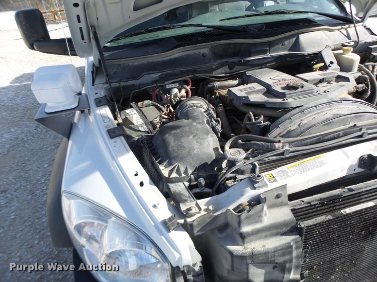 image for item DB5906 2009 Dodge Ram 5500 bucket truck