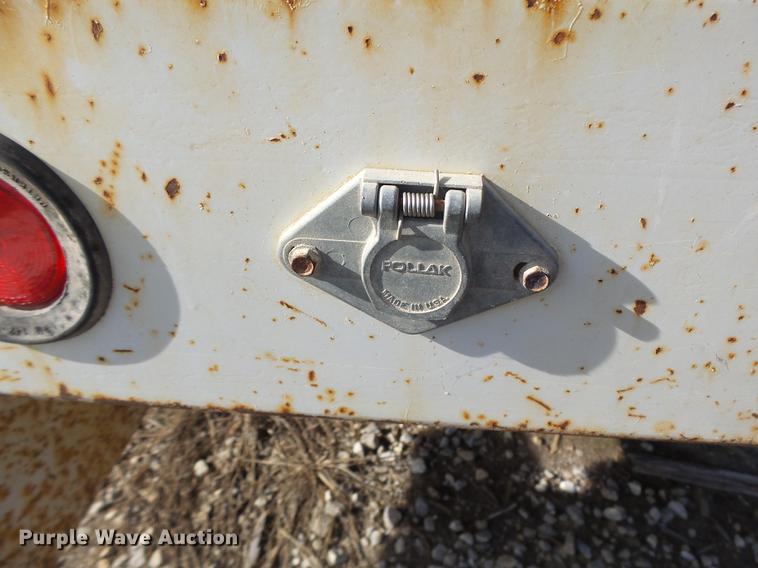 image for item DB5908 2000 Brooks Brothers pole trailer