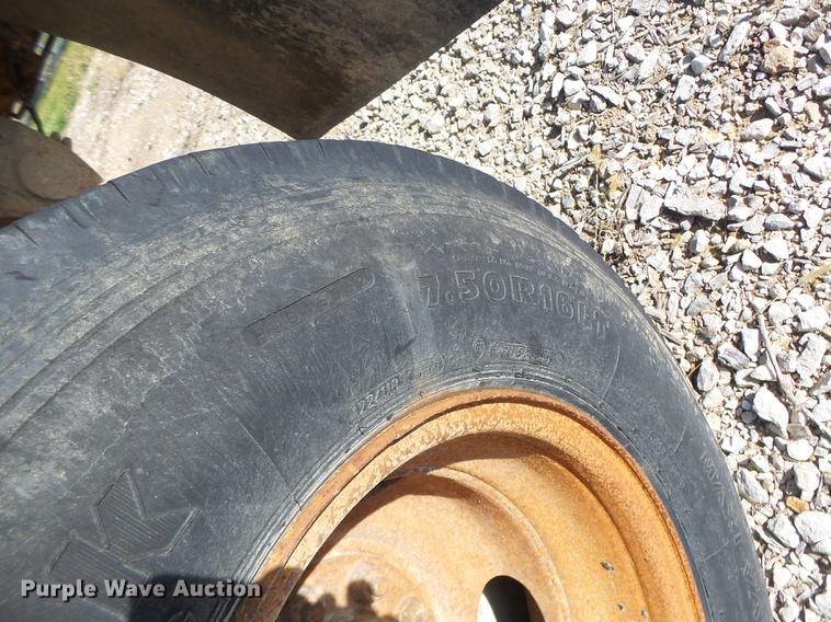 image for item DB5909 1979 Utility pole trailer