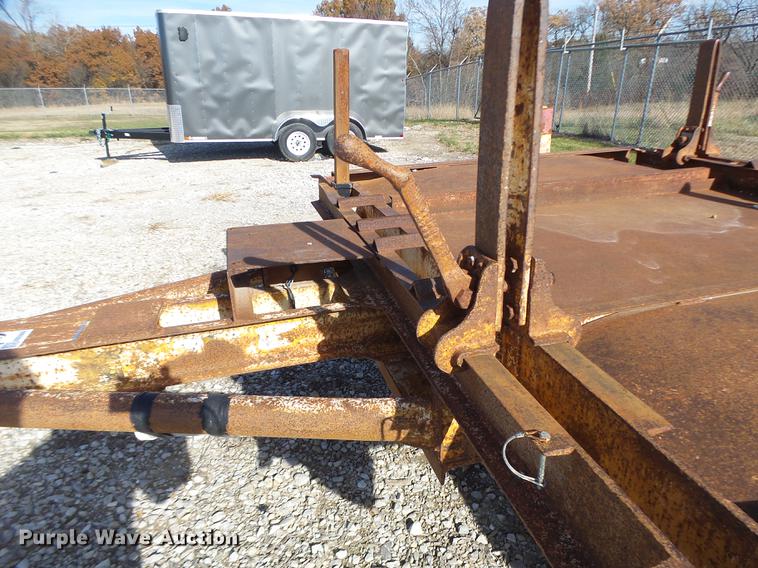 image for item DB5909 1979 Utility pole trailer