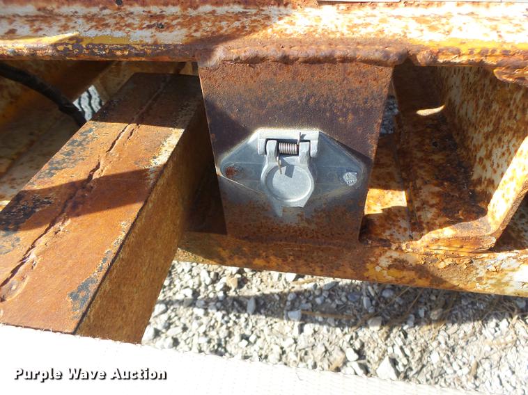 image for item DB5909 1979 Utility pole trailer