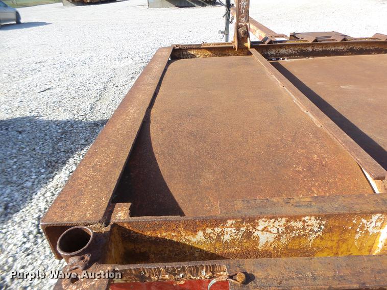 image for item DB5909 1979 Utility pole trailer