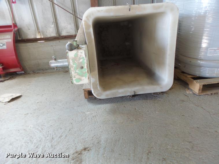 image for item DB5910 Fiberglass man basket