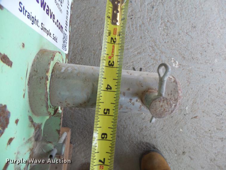 image for item DB5910 Fiberglass man basket