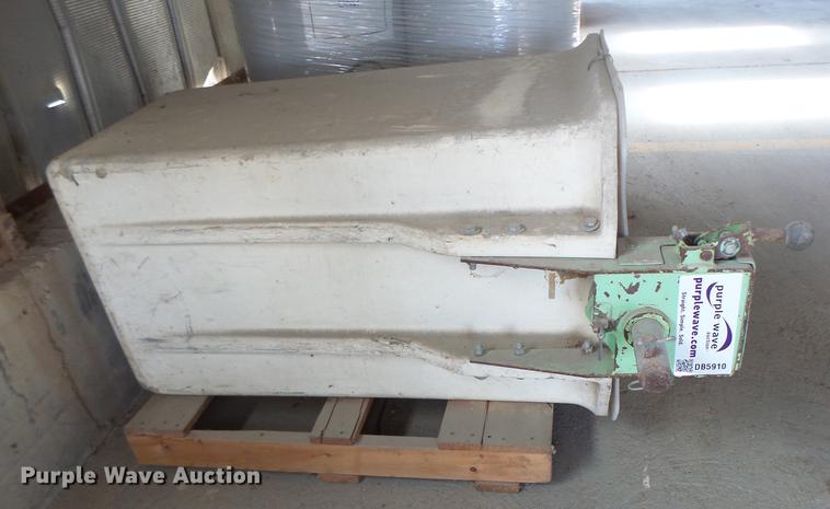 image for item DB5910 Fiberglass man basket