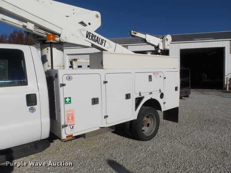 image for item DB6337 2008 Ford F550 XL Super Duty bucket truck