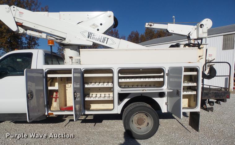 image for item DB6337 2008 Ford F550 XL Super Duty bucket truck