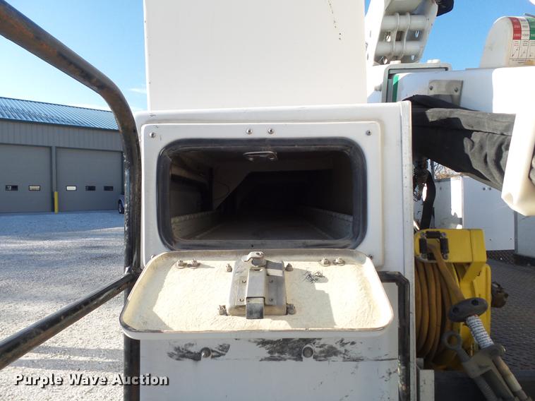 image for item DB6337 2008 Ford F550 XL Super Duty bucket truck