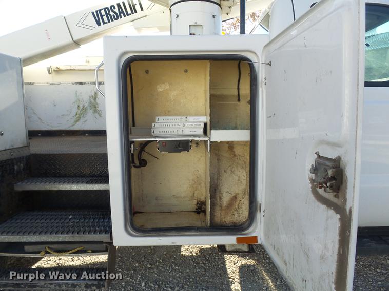 image for item DB6337 2008 Ford F550 XL Super Duty bucket truck