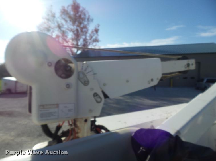 image for item DB6337 2008 Ford F550 XL Super Duty bucket truck